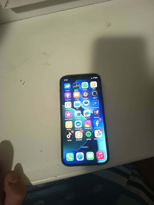 Iphone 12 mini.
