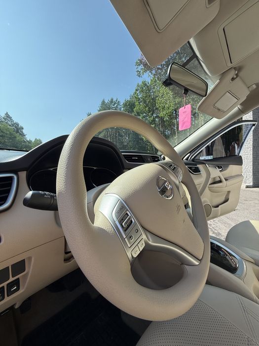 Nissan Rogue 2015рік