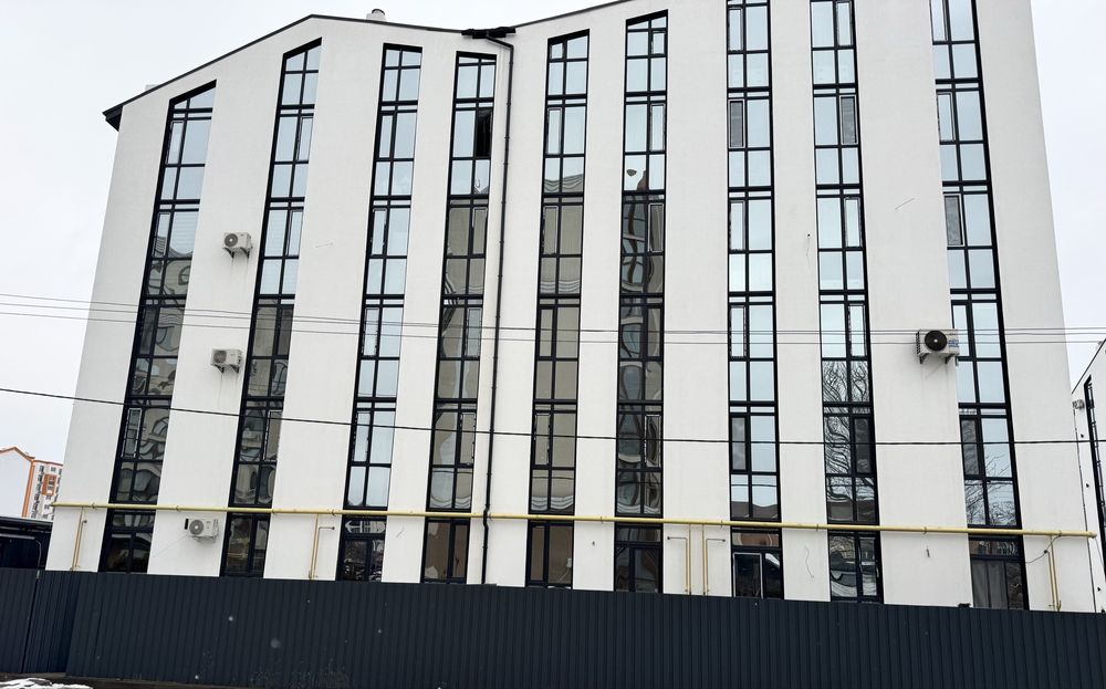 Крюківщина продаж ЖК Аура центр однокімнатноі квартири з двориком