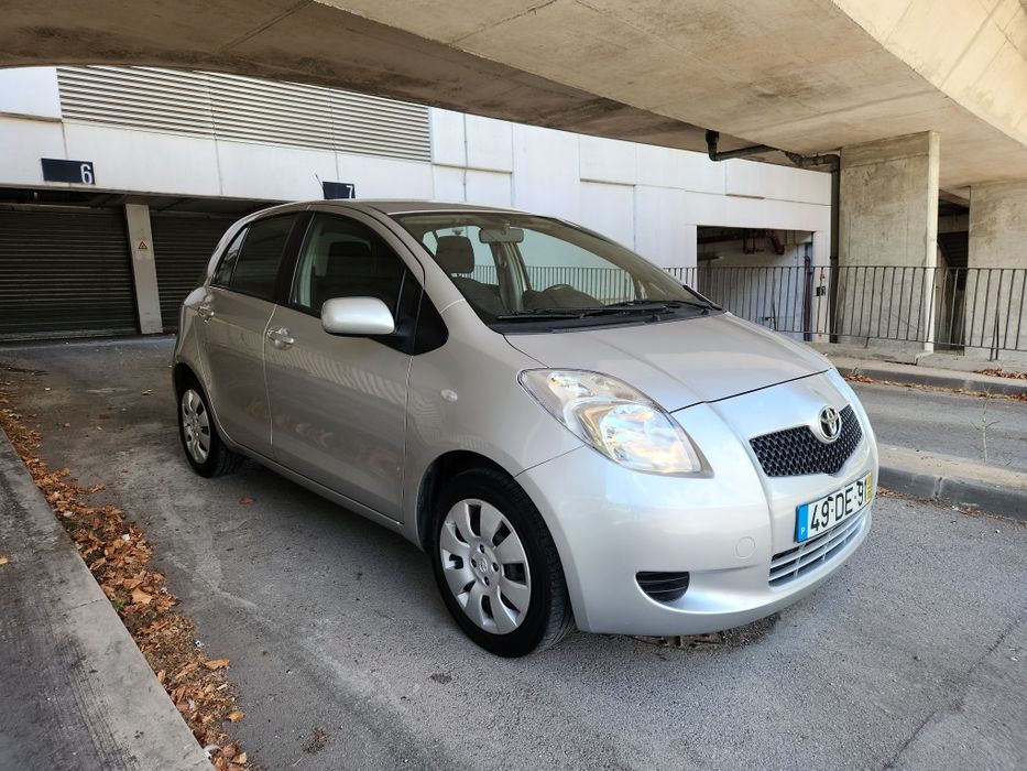 Toyota Yaris — fotografia 2