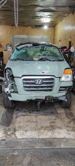 Авторазборка Hyundai H1  Авторозбір
