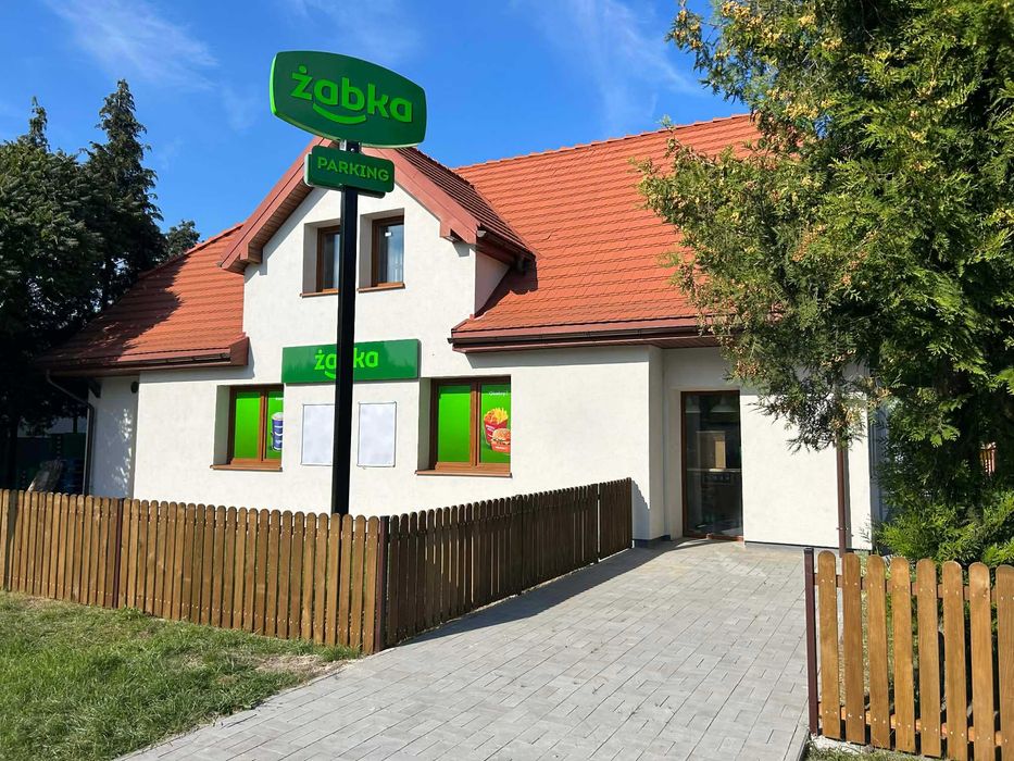 Nieruchomość inwestycyjna w Pruszczu Pom. – 2 mieszkania + lokal Żabka