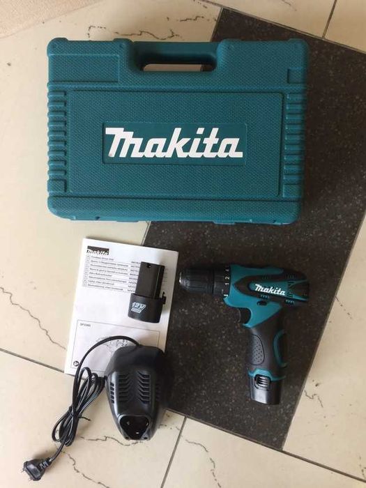 Шуруповерт Makita (24V, 2AН) с набором. Аккумуляторный