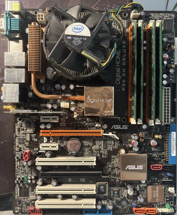 Відеокарта і материнська плата ASUS Intel