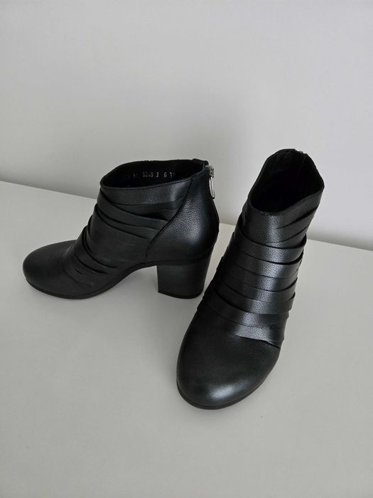 Botki WOJAS czarne rozm. 38