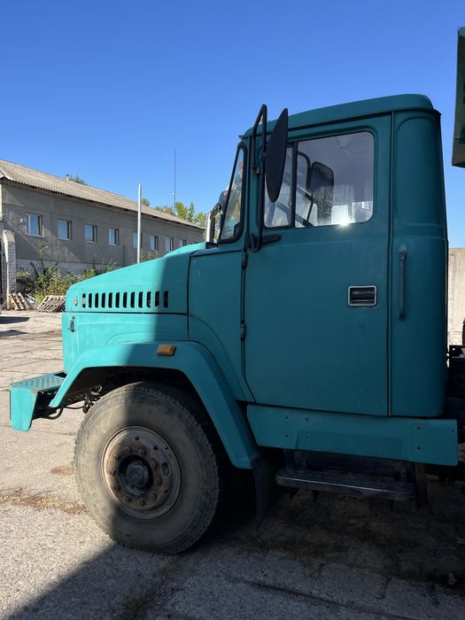 Кабина Краз 65055, 65032, 6510, 260, 6233, 250, В сборе с оперением.