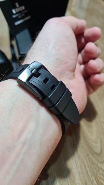 Швейцарские часы EDOX