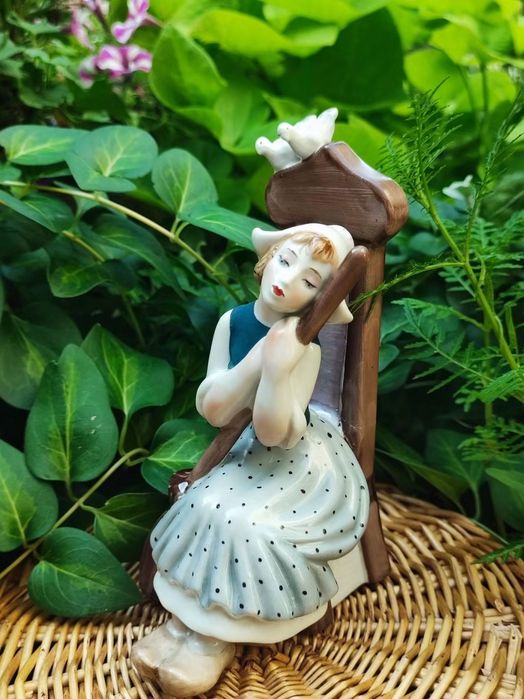 Rzadka figurka porcelanowa "Kopciuszek" ZSRR. Kijów.