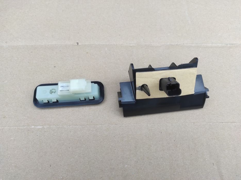 Ручка кнопка багажника Ситроен С4 Пикассо пежо