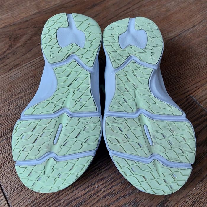 Decathlon кроссовки ориг.р.33(21,5см)