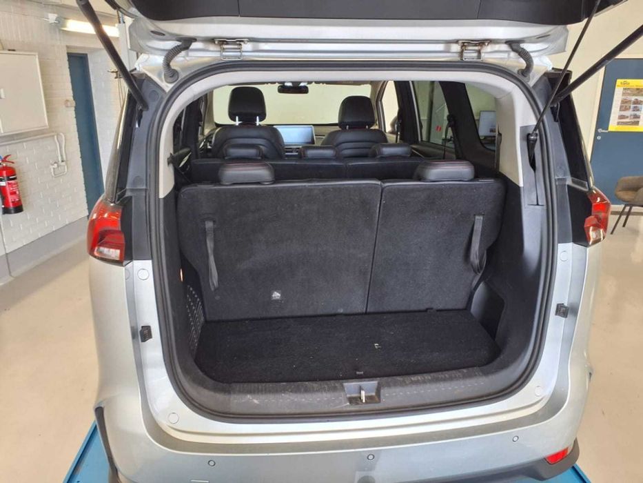 Maxus Euniq 5 ЕЛЕКТРИЧНИЙ VEN 7 місць  52 квт на 350 км Європа CCS2