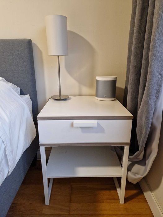 Comoda com 1 Gaveta e prateleira da Ikea Trysil