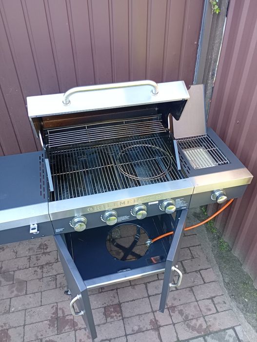 Duży grill gazowy