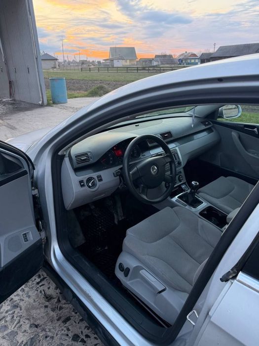 Продам пасат б 6 1.6 fsi