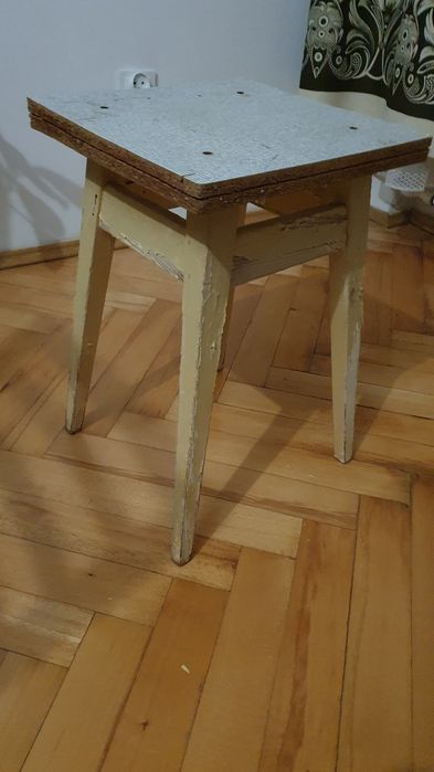 Taboret z czasów PRL do renowacji Warszawa Śródmieście • OLX.pl