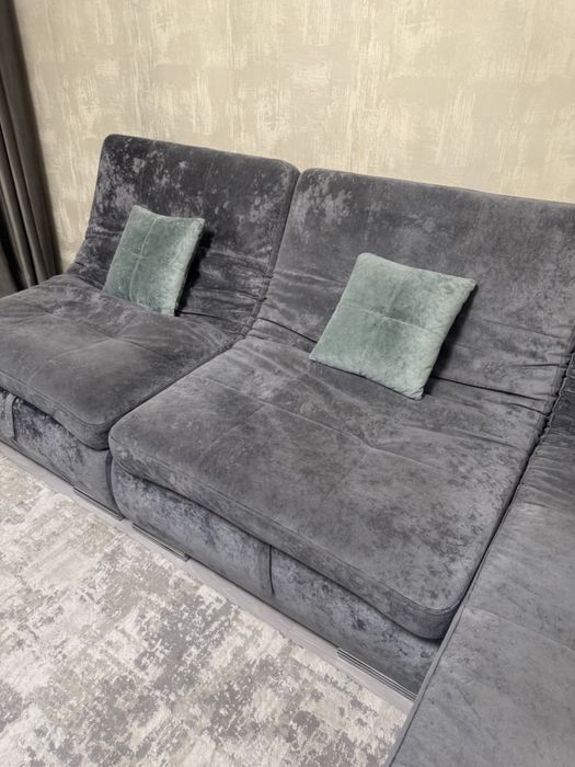Мʼягкий диван,кутовий