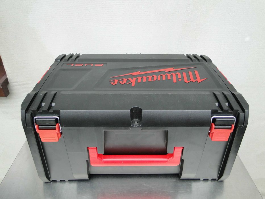 MILWAUKEE M18CCS55-502X, Pilarka tarczowa 165 mm, Zestaw, Nowa