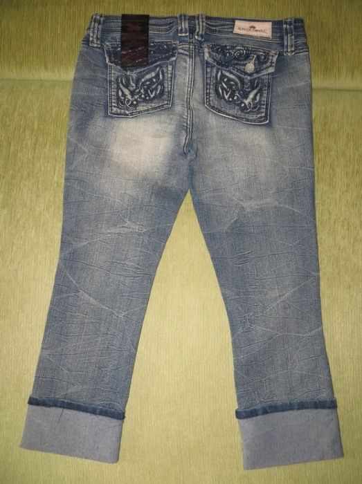 Новые джинсовые капри-скинни Almost Famous. Размер 9.