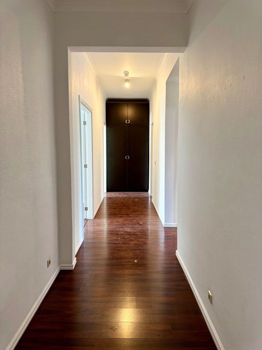Продам квартиру 189,4 м², сталінка — Козловського 5, урядовий квартал