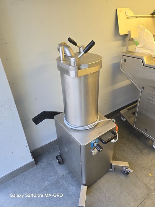 Nadziewarka tłokowa 25l