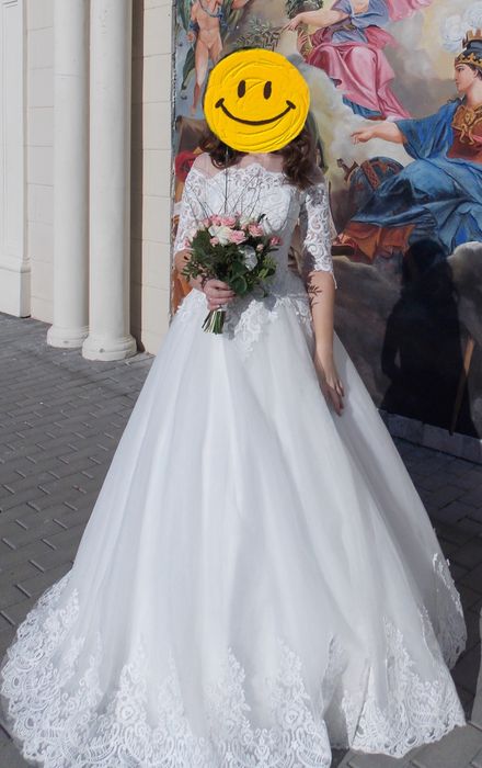 Продам весільну сукню