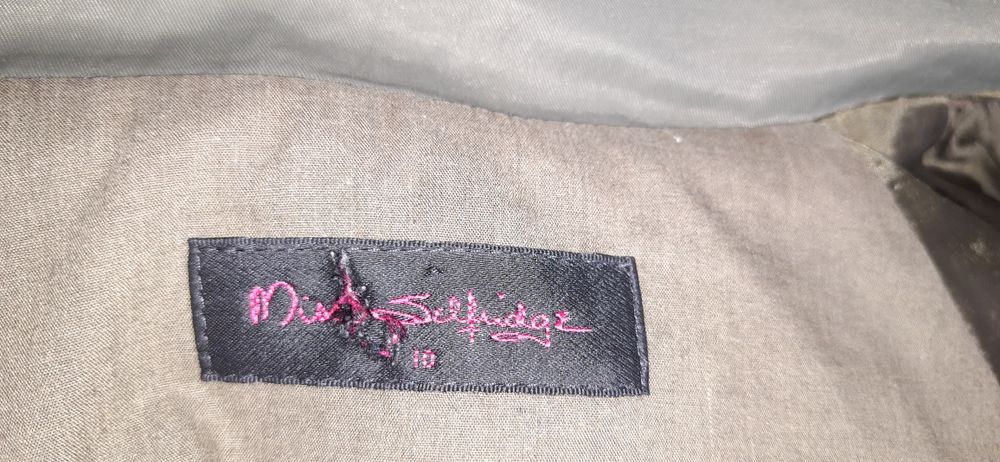 Продам стильний плащ