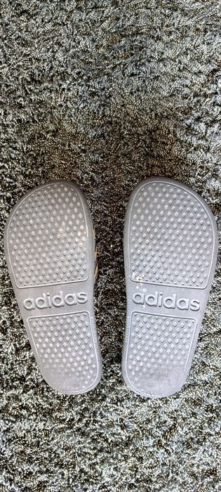 Chinelos adidas tamanho 5(38)