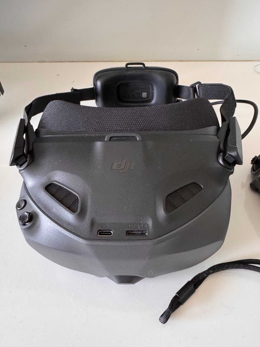 DJI Goggles N3 e DJI RC Motion 3497171450309519361