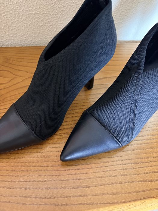 Bota de cano curto EchoStep Vivid Vogue Stiletto Cosy Island