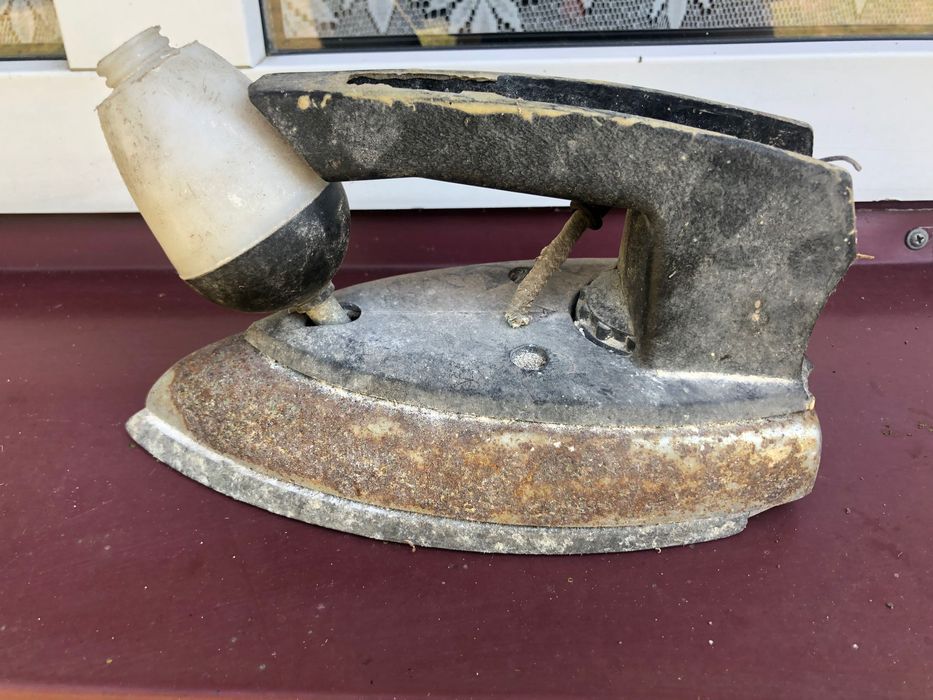 Zelazko antyk powojenne