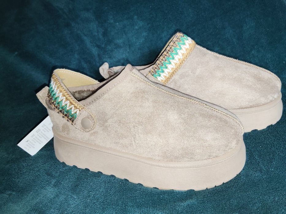 Nowe buty kapcie Emu 38