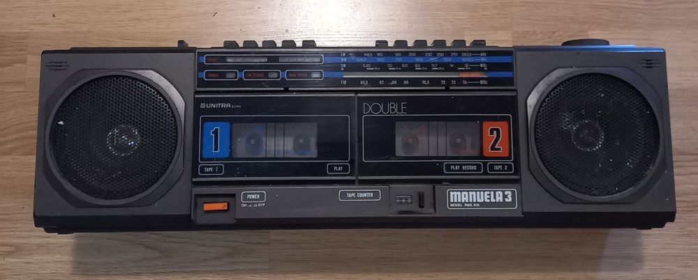 Radiomagnetofon UNITRA DIORA MANUELA 3 sprawny  vintage PRL