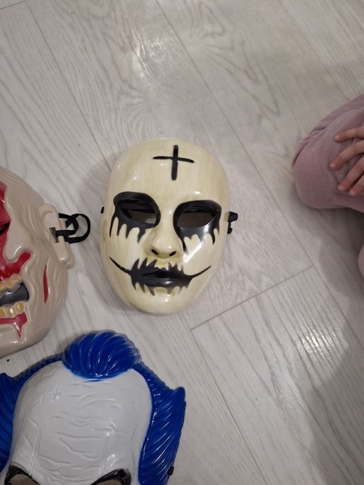 Maski hallowen nowe 3 szt