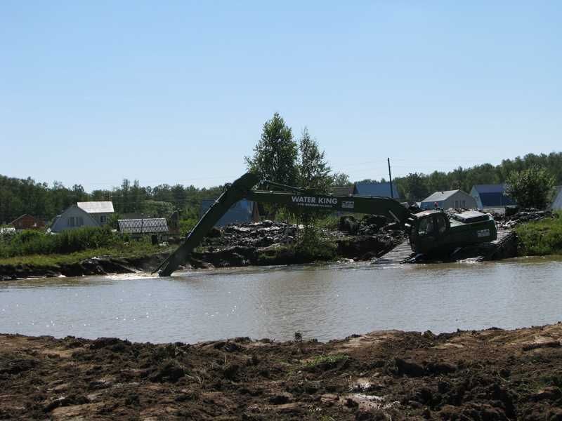 Очищення водойм річок,створення пляжу.Плаваючий Екскаватор Амфібія.