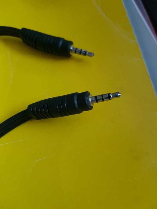 Przejściówka z JACK 3,5mm 4P na RCA (3x CHINCH)