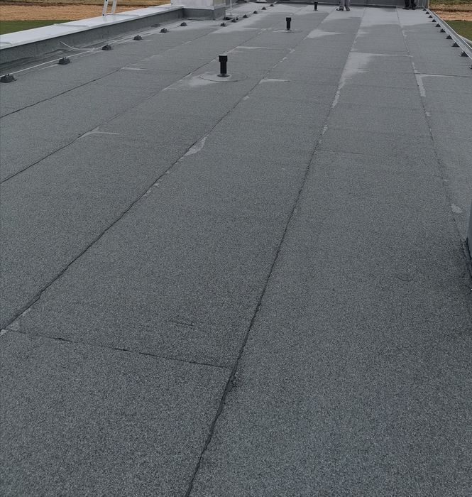 Dekarz, usługi dekarskie ,dachy, papa,styropapa,rynny. Gwarancja