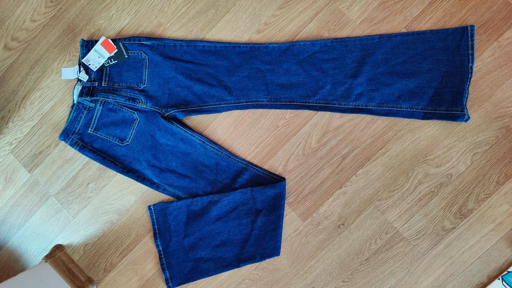 Джинси кльош Stradivarius 36