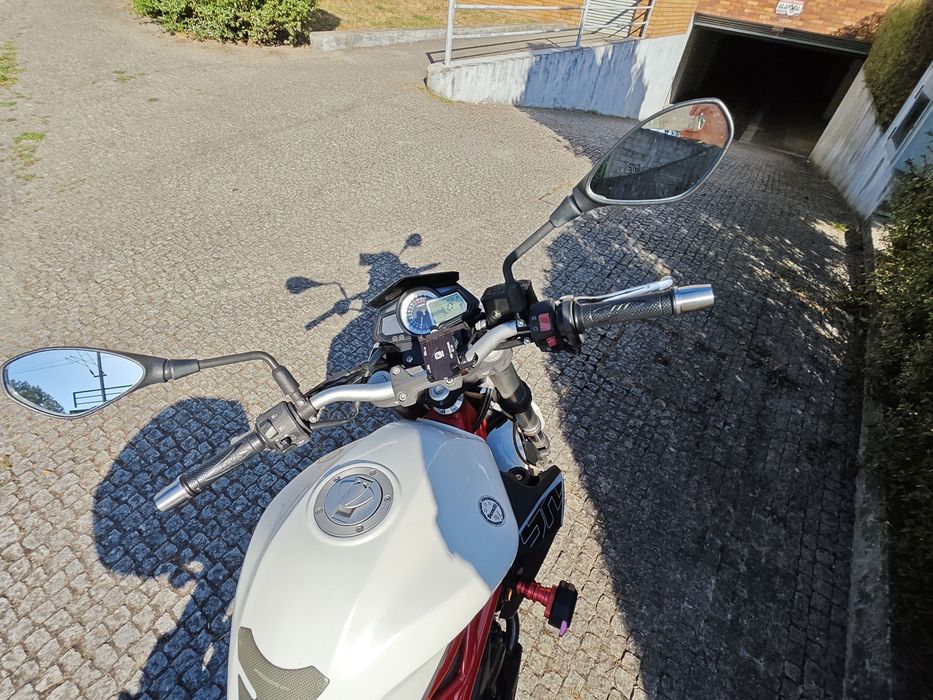 Vendo Moto Benelli BN302 de 2016 com  35711kms