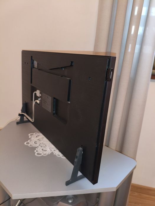 TV Samsung 32 cale Qled - frame.