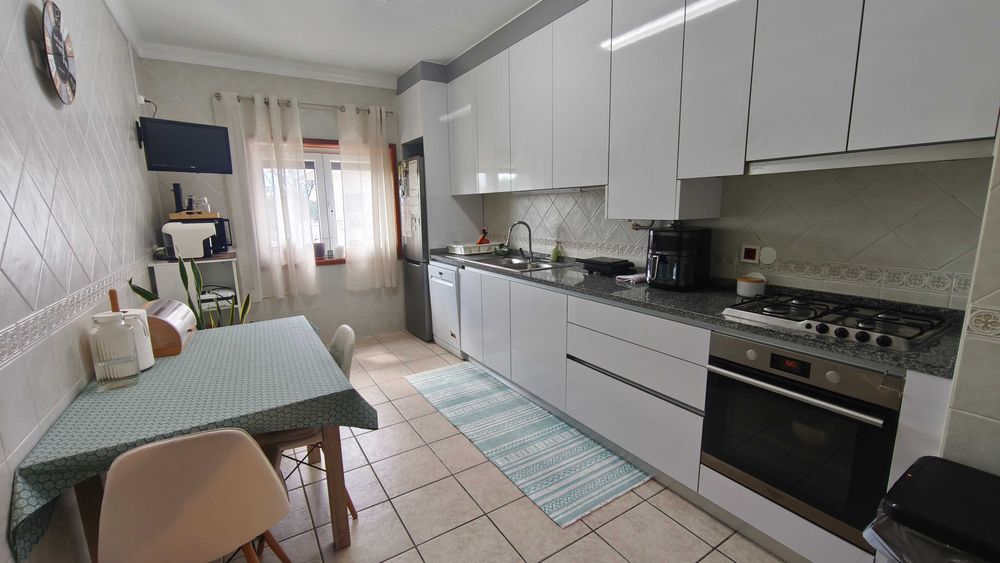 Apartamento T2, Avenida das Escolas, Mealhada