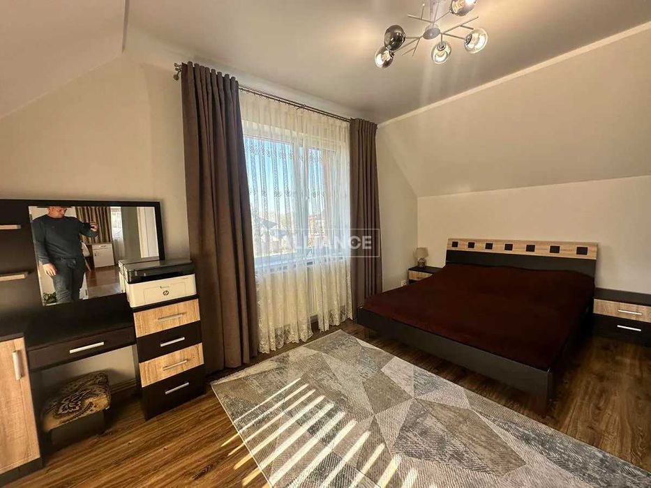 Продам шикарний будинок в 15 км від Івано-Франківська