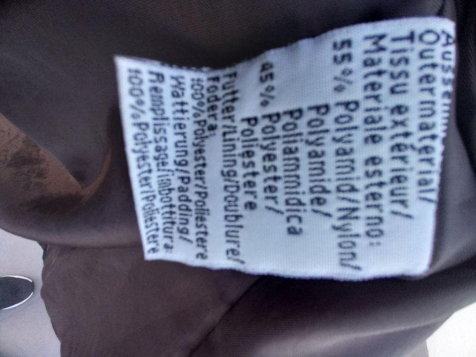 Casaco unisexo castanho quentinho e confortável
