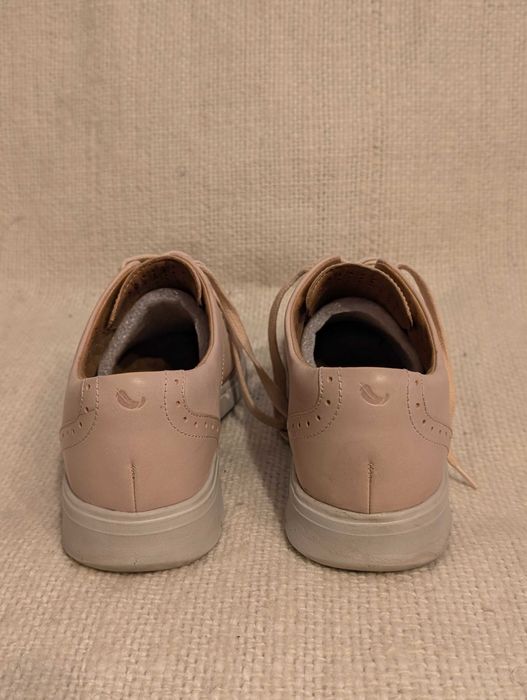 Półbuty skórzane damskie Clarks