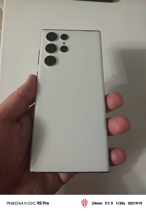 Samsung galaxy s22 Ultra 12/512