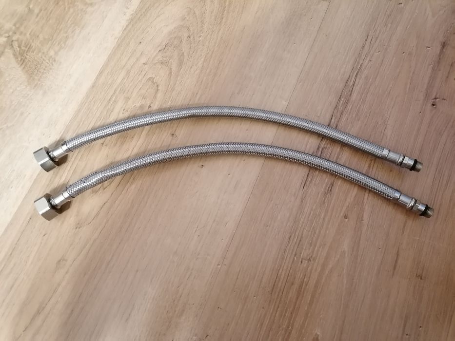 Wężyk przyłączeniowy do baterii, kranu