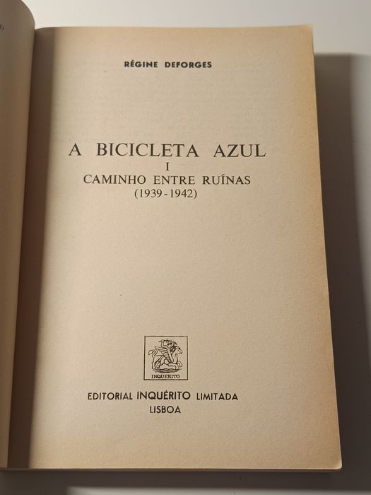 A bicicleta azul
