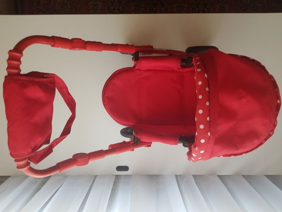 Каляска для кукол