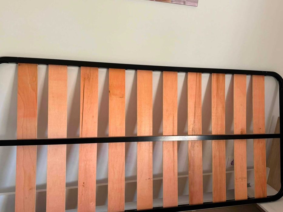 Vendo cama de solteiro