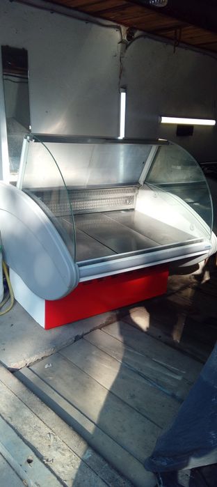 Холодильна вітрина Ілєть-1.2м