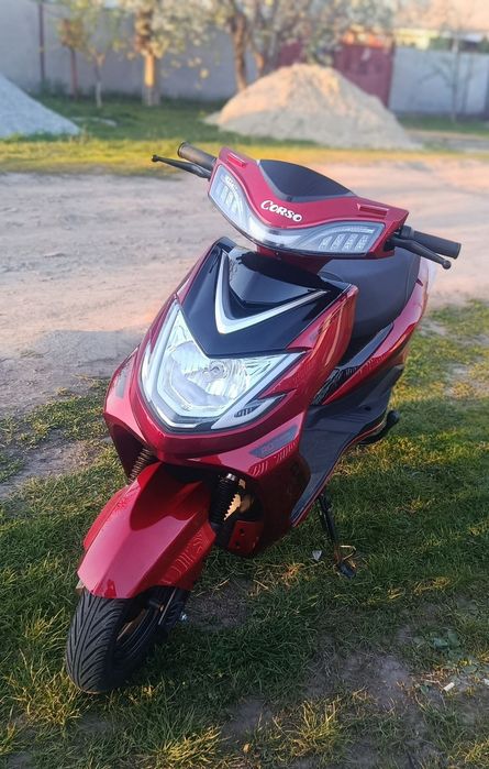 Продам електроскутер Corso Matrix 1200W (72V/25Ah) в червоному кольорі.